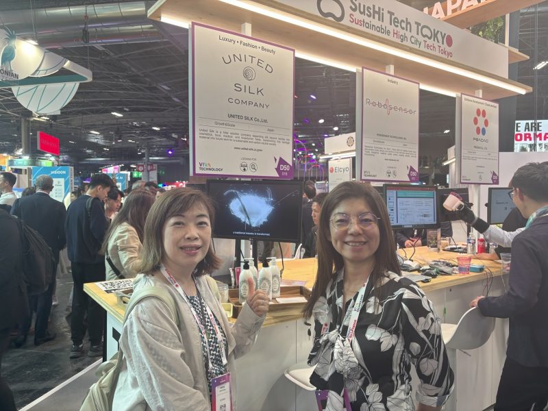 VIVATECHでの記念写真