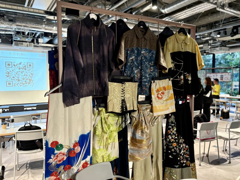 ワサビのブースにはアップサイクルした着物展示
